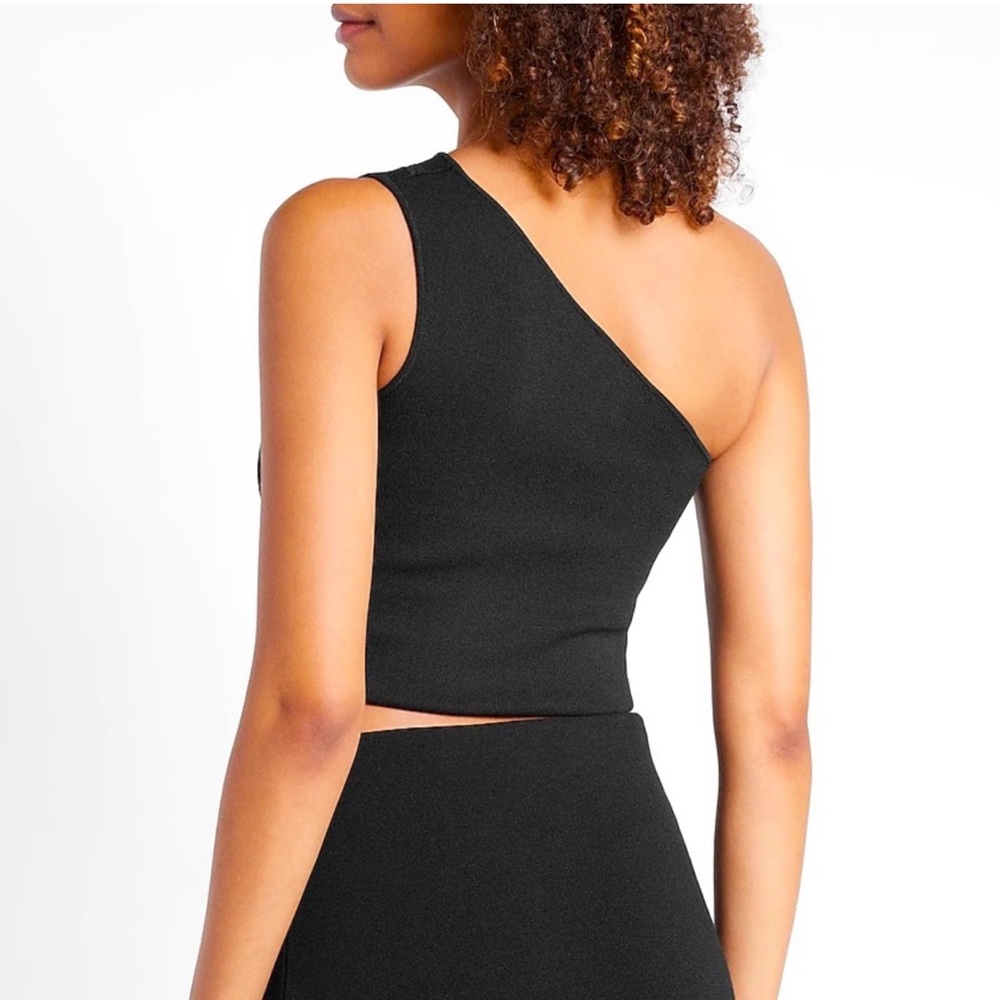NWT Express Body Contour Black One-Shoulder Cut Out Fitted Top Summer Date Night - Picture 2 of 9